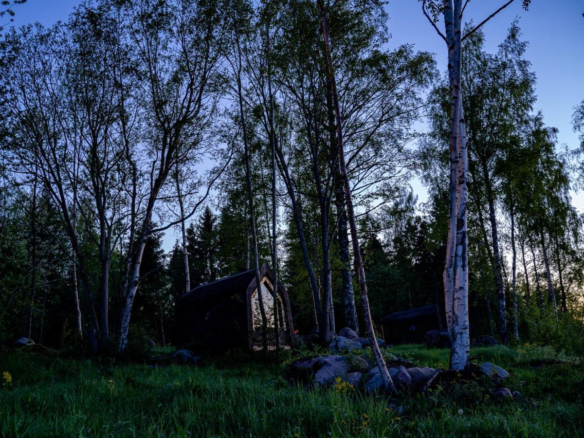 Hara Sadama Iglukaemping Hotel Buitenkant foto